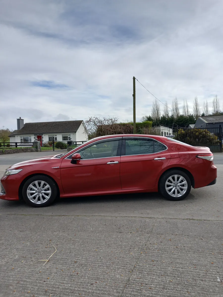 2018 Toyota Camry 2.5 Hybrid Petrol - Image 4