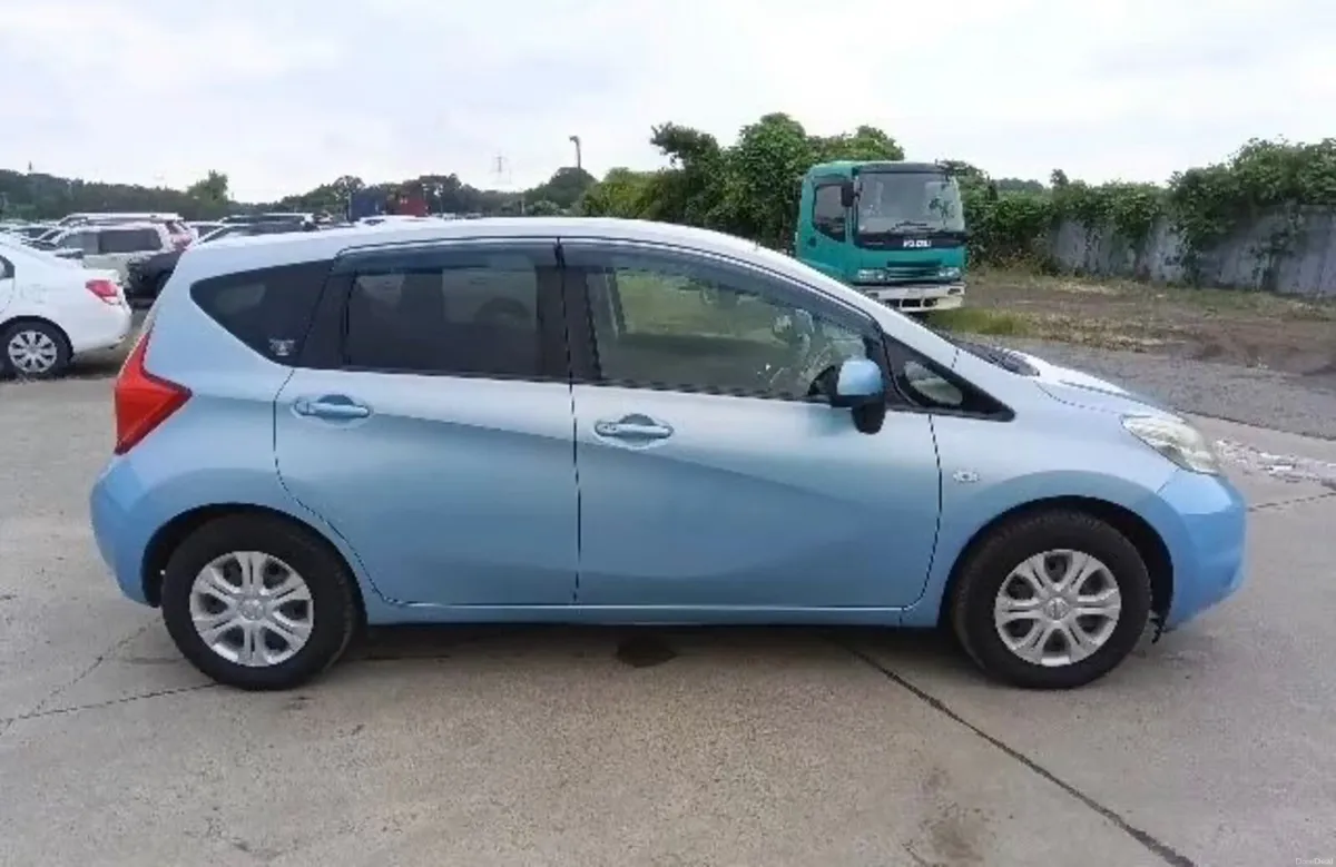 2013 Nissan Note Automatic perfect condition - Image 3