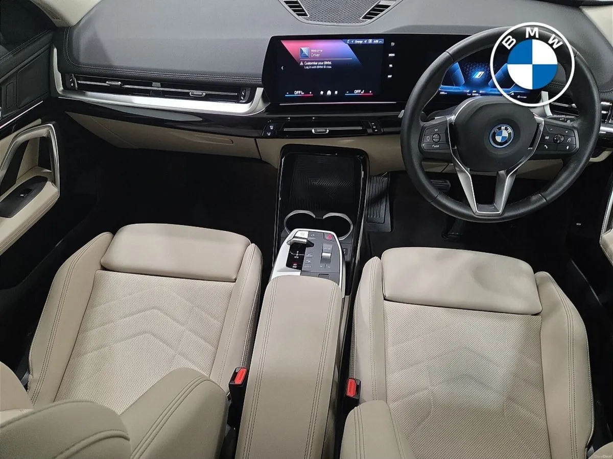 BMW iX1 eDrive20 xLine - Image 4
