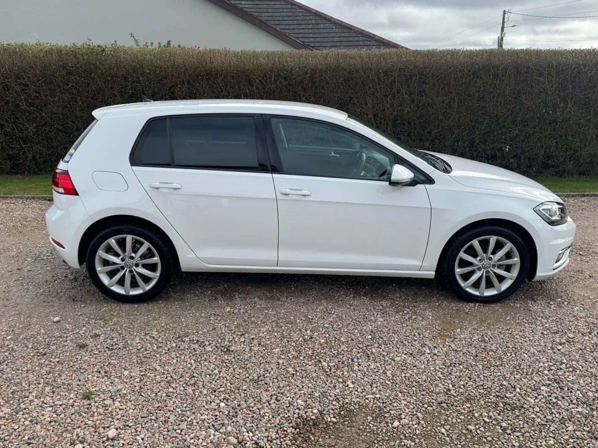 182 Volkswagen Golf Comfortline Tech Edition DSG - Image 3