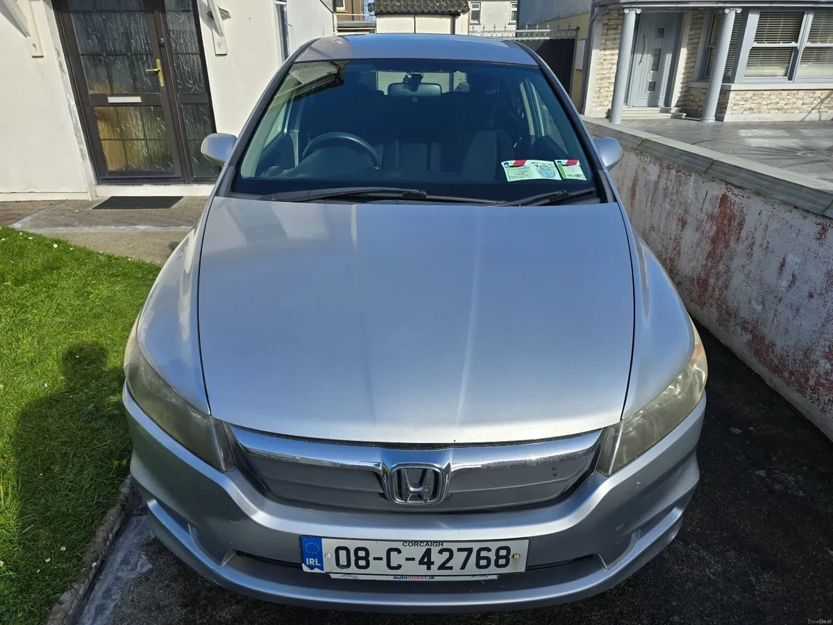 Honda Stream 2008 - Image 2