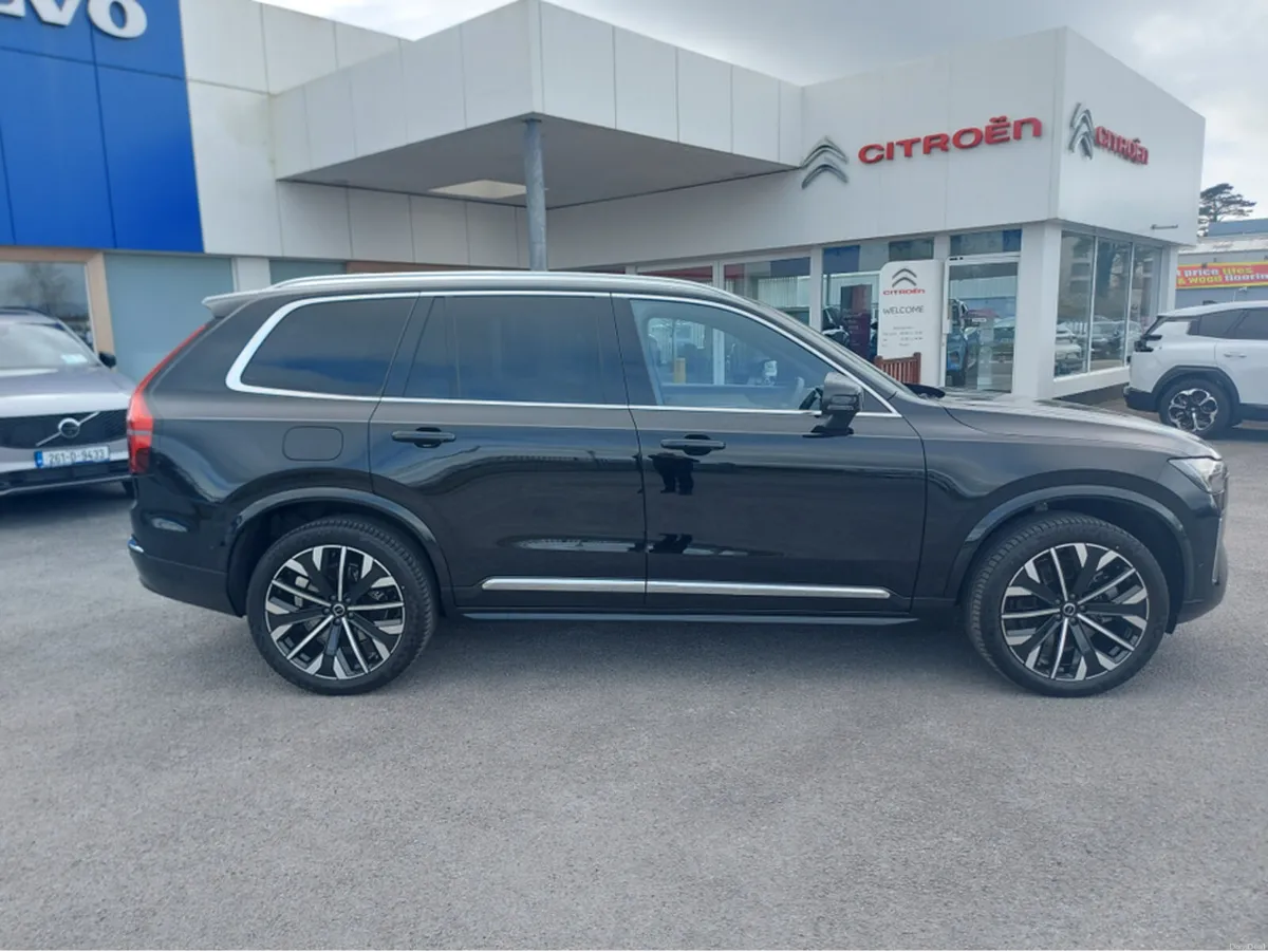 Volvo XC90 T8 PHEV PLUS BRIGHT AWD 5 - Image 3