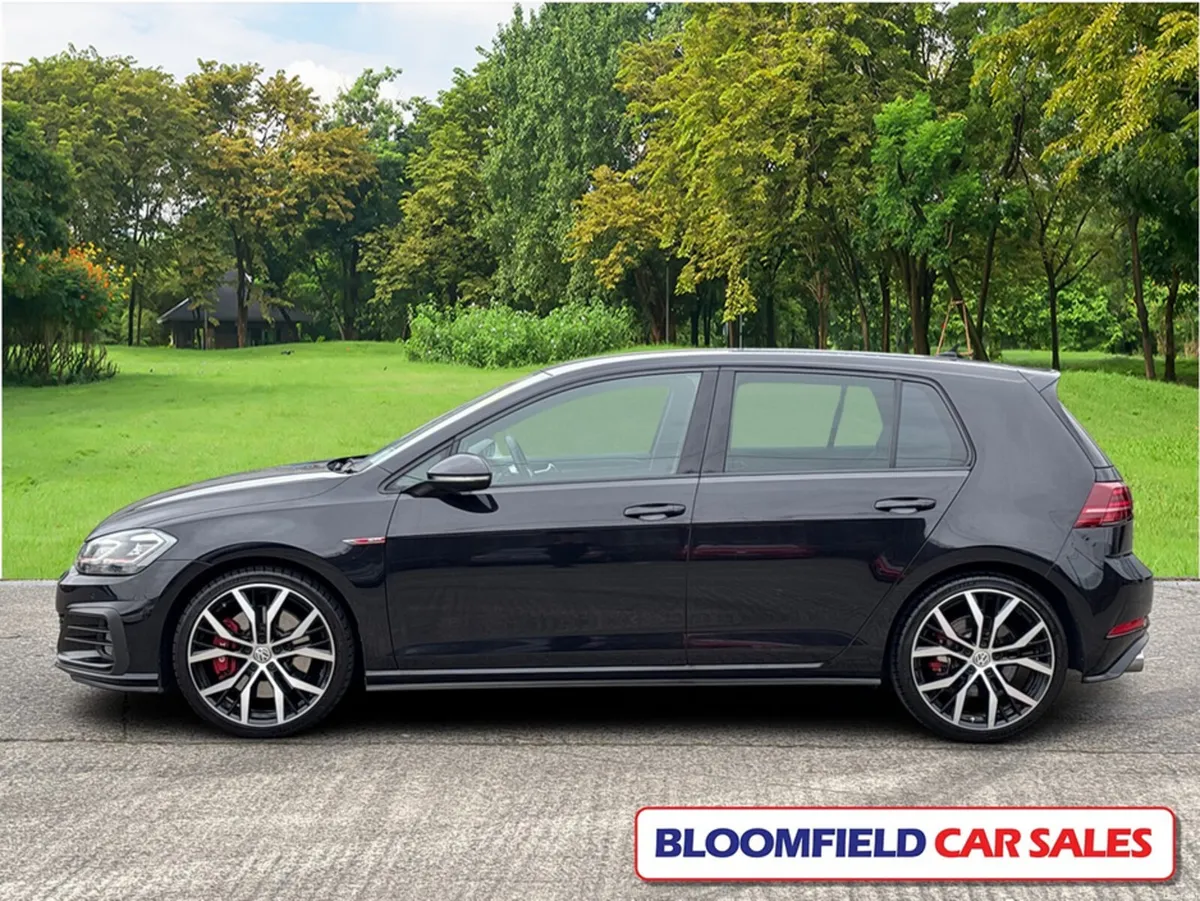 Volkswagen Golf 2.0 GTI PERFORMANCE 245BHP, DSG // - Image 4