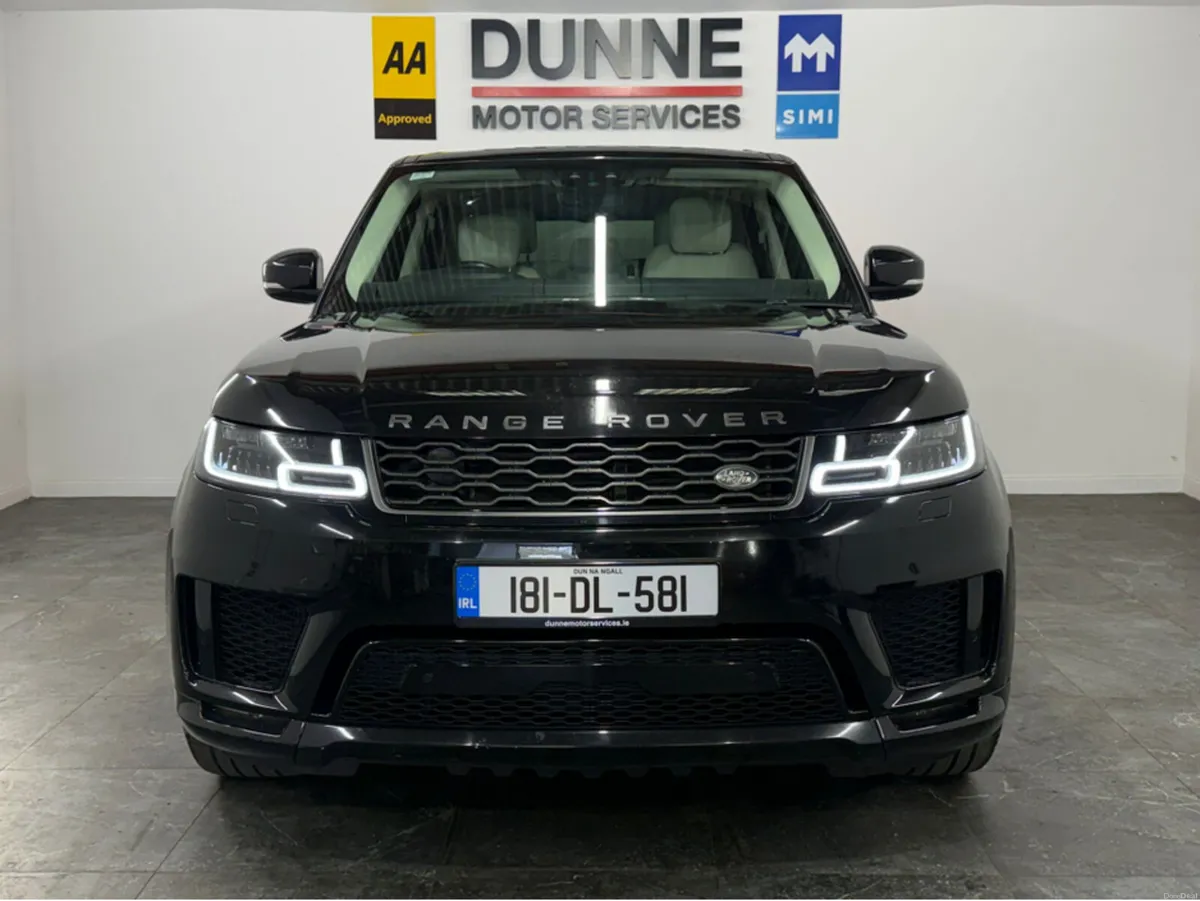 Land Rover Range Rover Sport **3.0 TDV6**NEW FACEL - Image 3