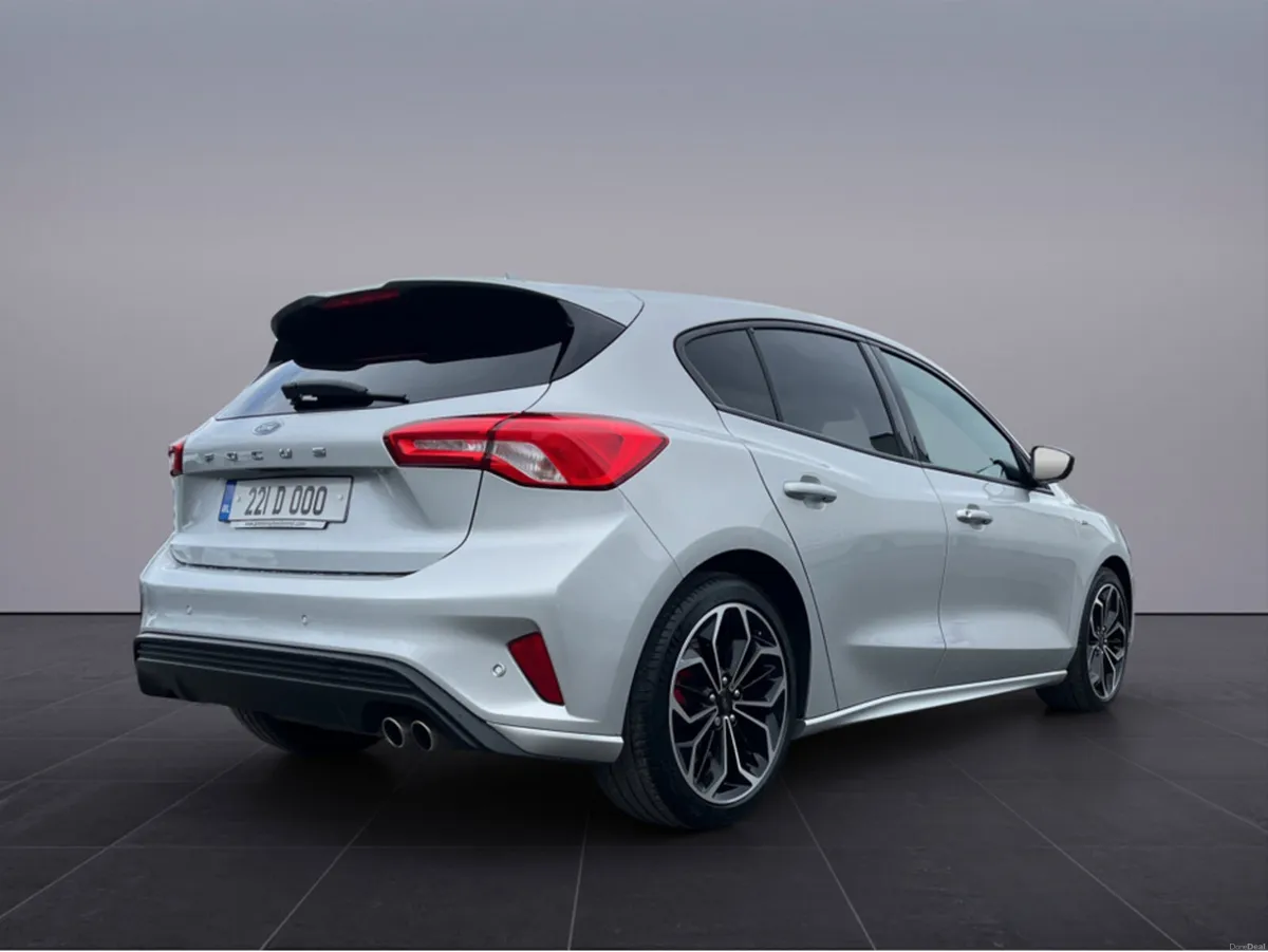 Ford Focus ST-LINE X EDITION DIESEL - Image 3