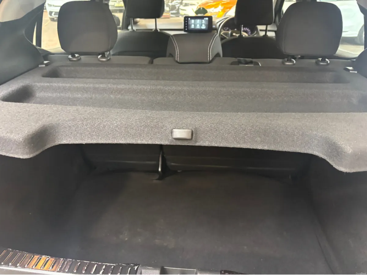 Dacia Sandero STEPWAY EXPRESSION TCE - Image 3