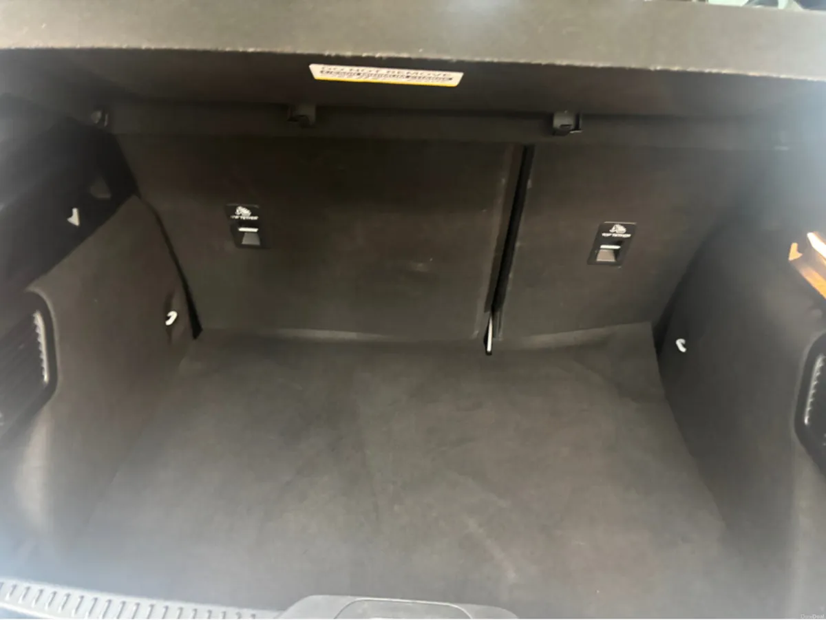 Ford Focus ST-LINE 1.0T 125 M6 FWD 4DR - Image 4