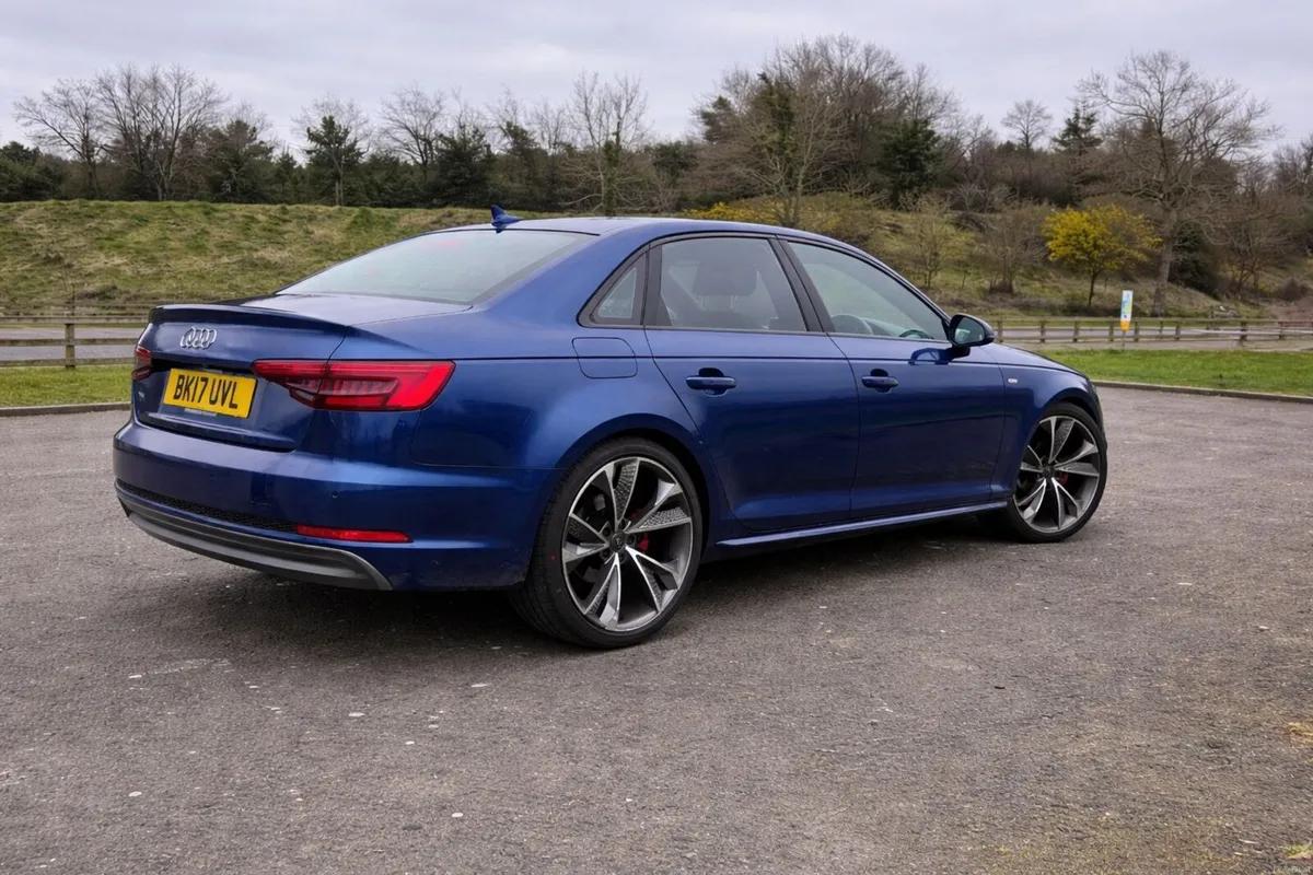 Audi A4 2017 - Image 4
