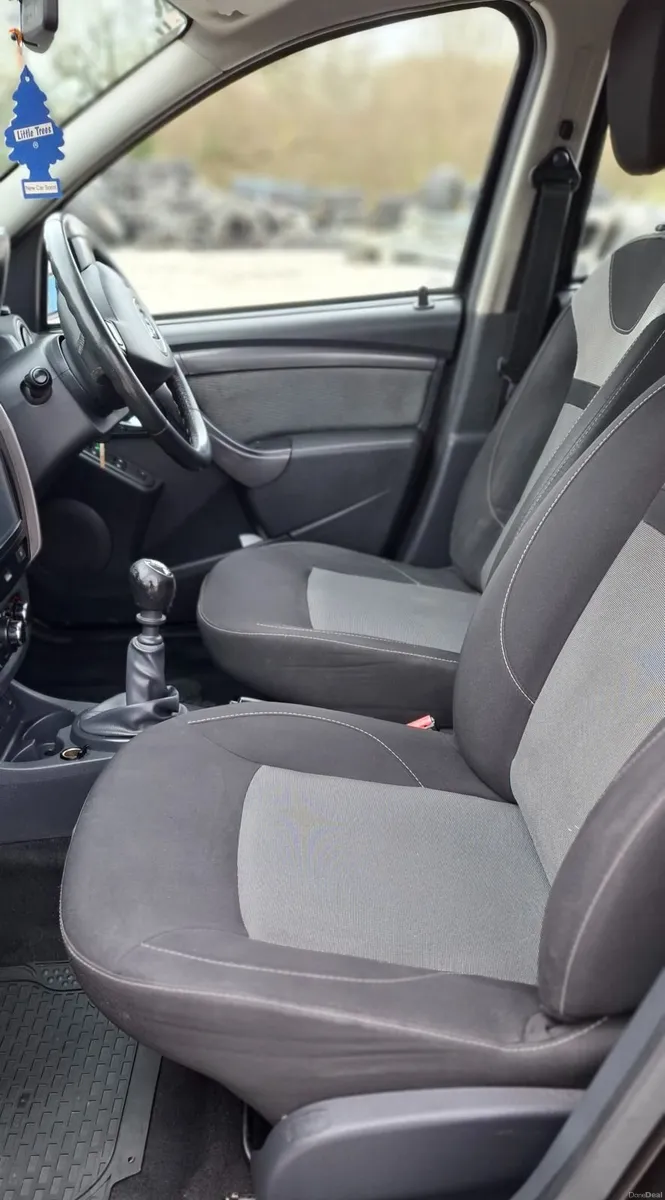 17 Dacia Duster ,PRESTIGE,  NCT 2/27 - Image 2