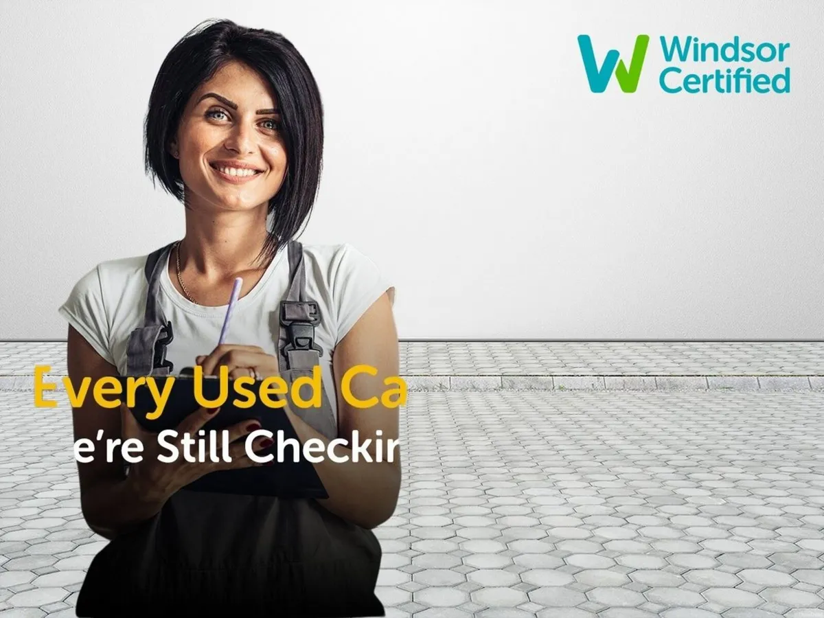 Renault Captur 1.3 TCe 140 Auto DFull Iconic - Image 1