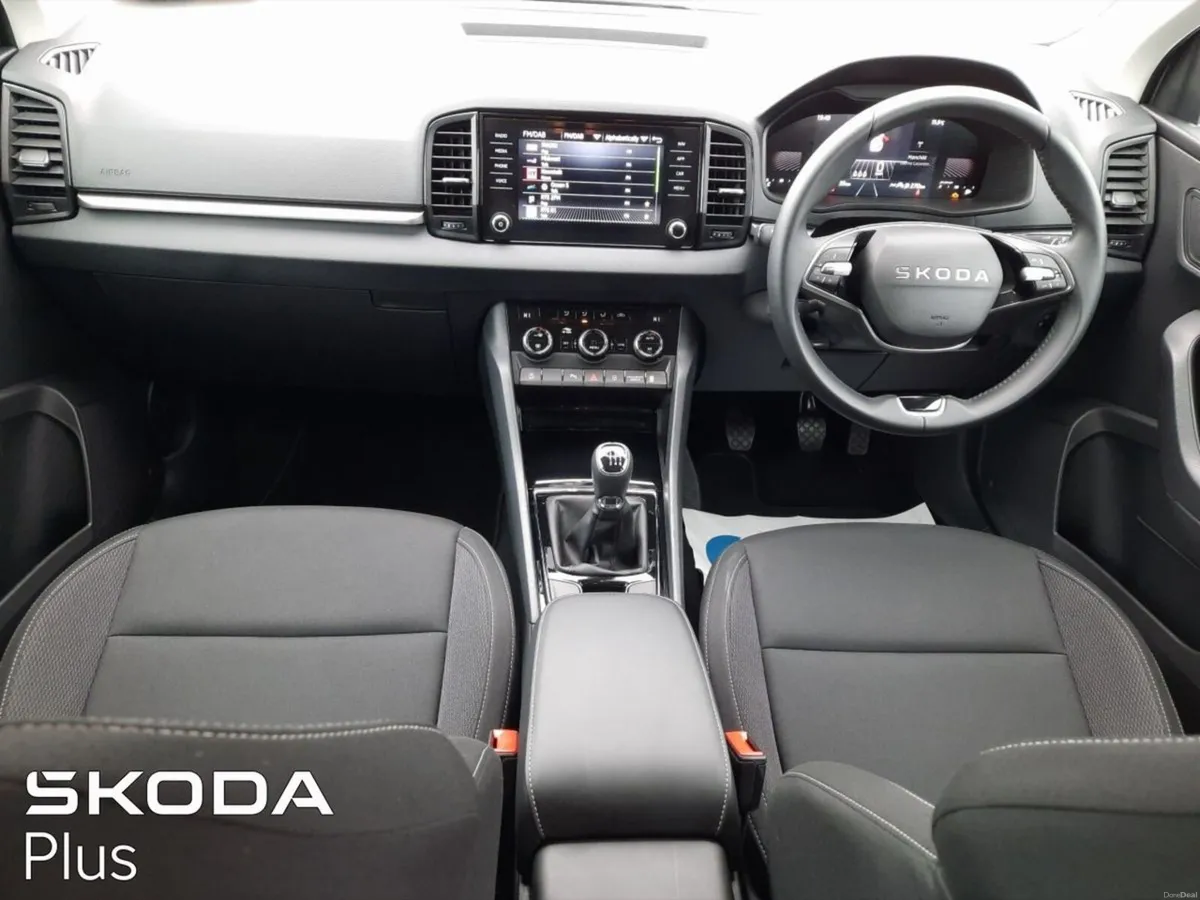 Skoda Karoq SELECTION 2.0TDI 115HP - Image 3