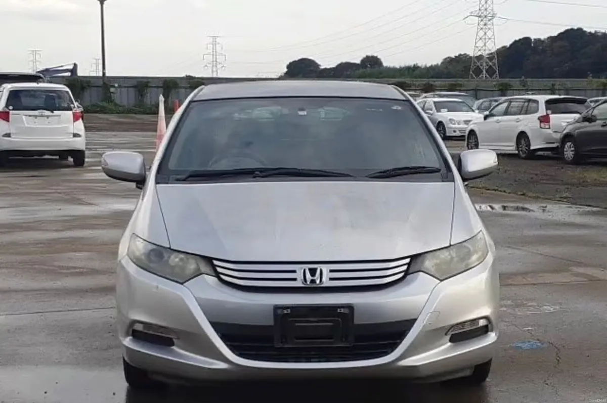 2010 Honda insight Automatic - Image 2