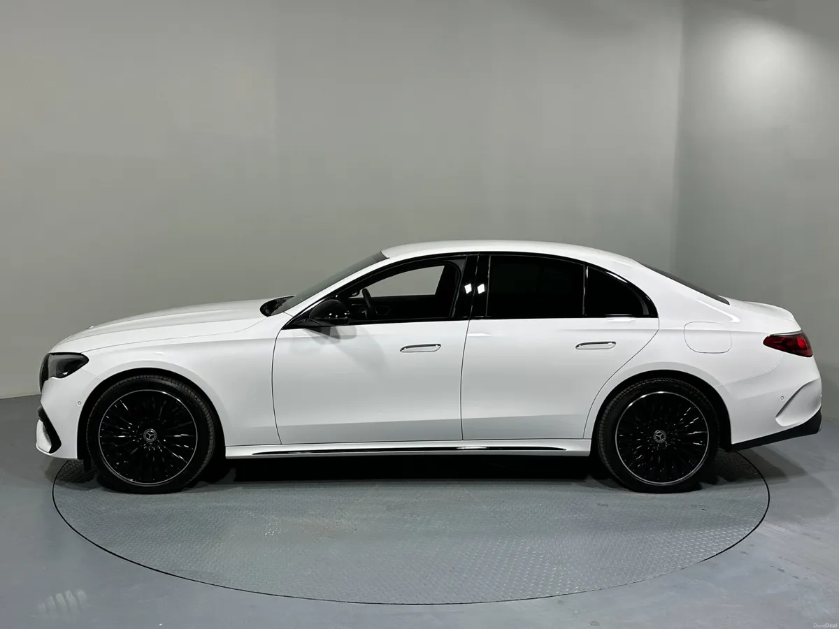 Mercedes-Benz E Class E300e Urban Edition 251 - Image 4