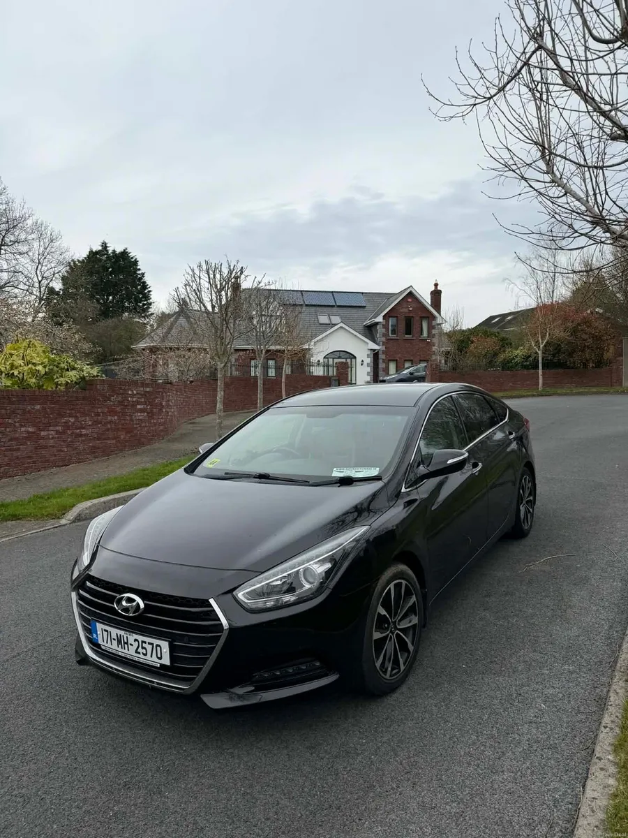 2017 Hyundai i40 1.7CRdi Executive NCT 3/27 & Tax - Image 1