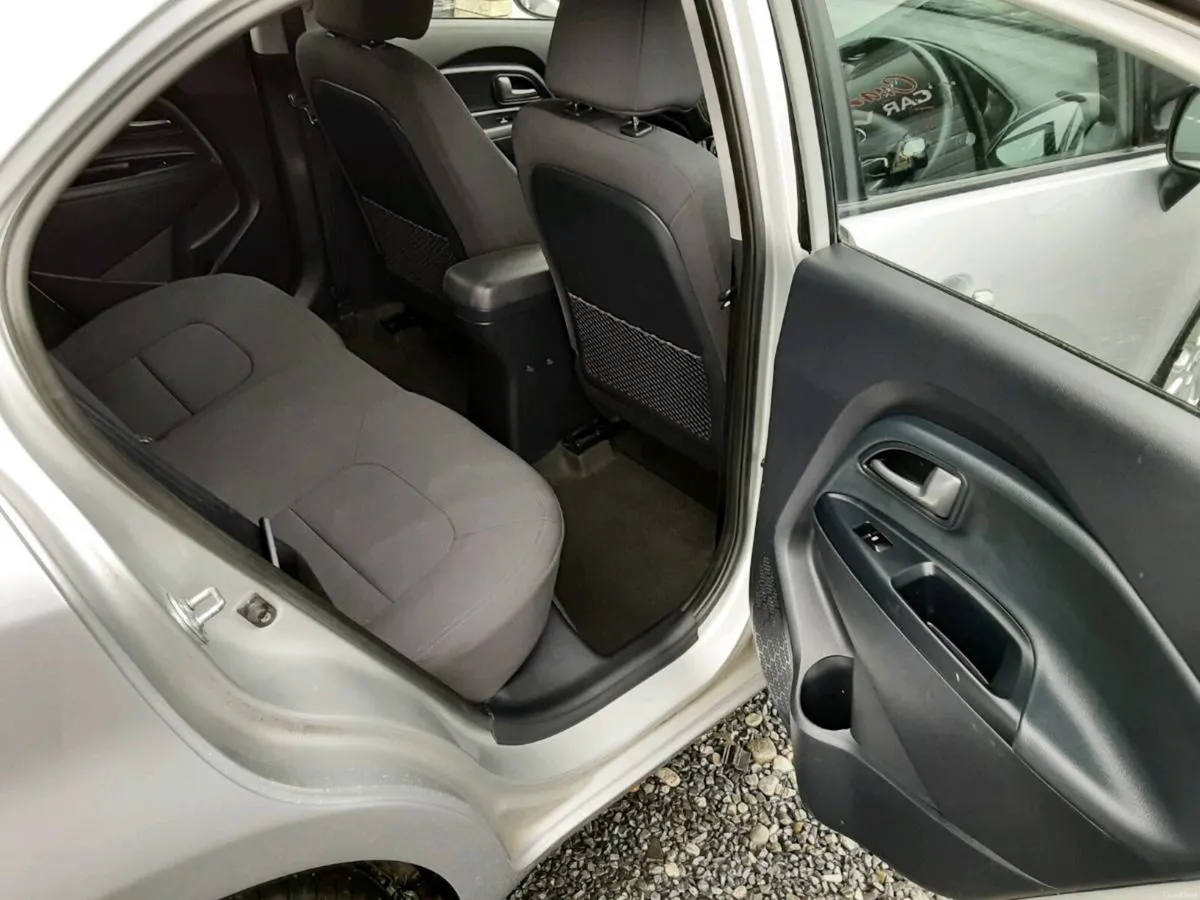 Kia rio 2012  .2 petrol   Low mileage - Image 4