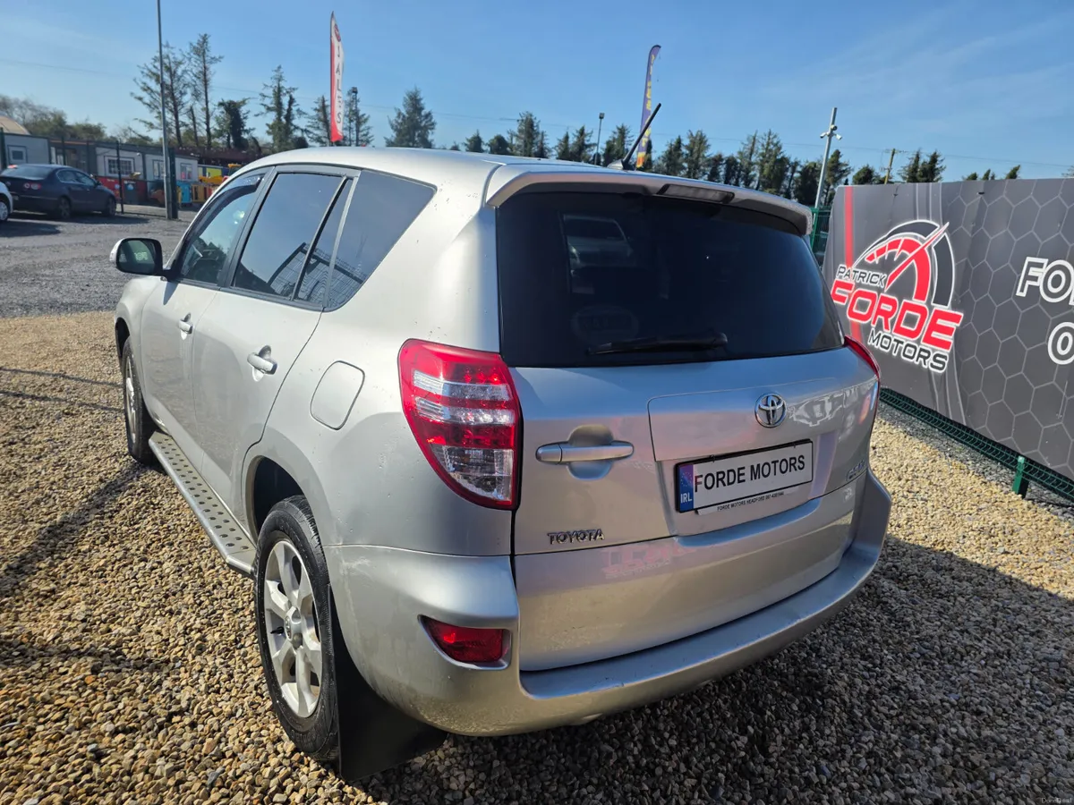Toyota RAV4 2011 4x4 - Image 3