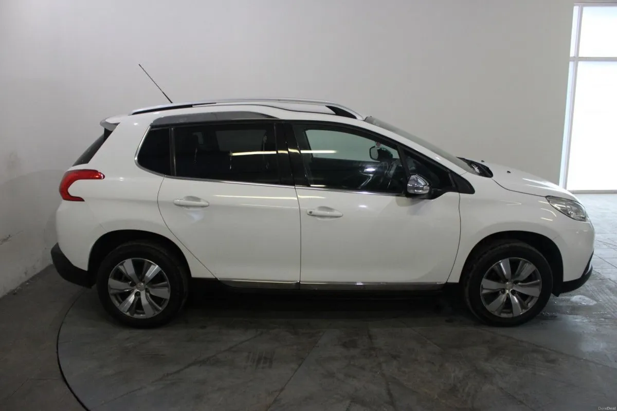 Peugeot 2008 1.2 Puretech 82bhp Allure Automatic - - Image 3
