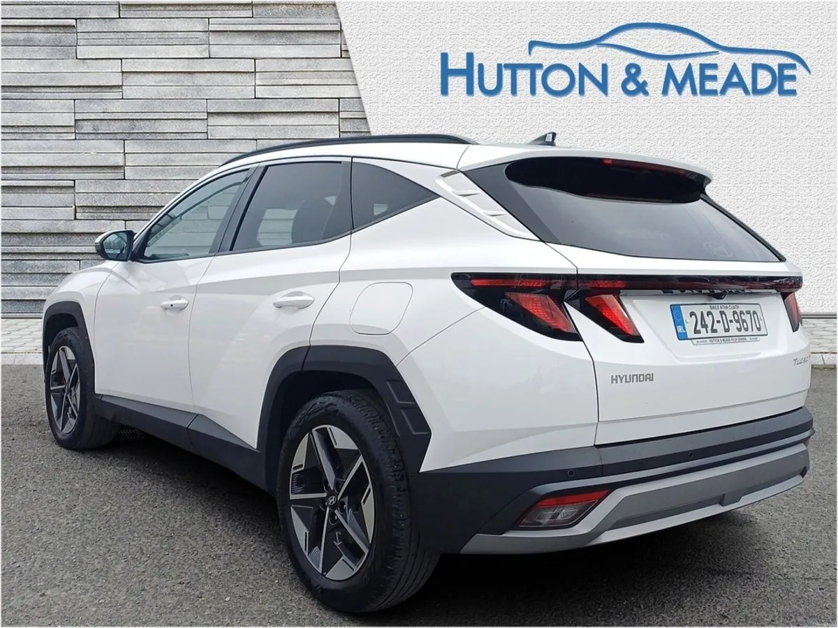 Hyundai Tucson Executive FL 1.6 Diesel 5dr - Image 3