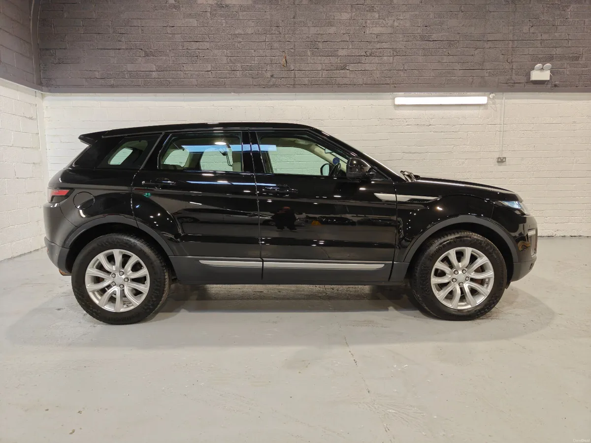 2015 LAND ROVER EVOQUE DIESEL SUV - Image 4