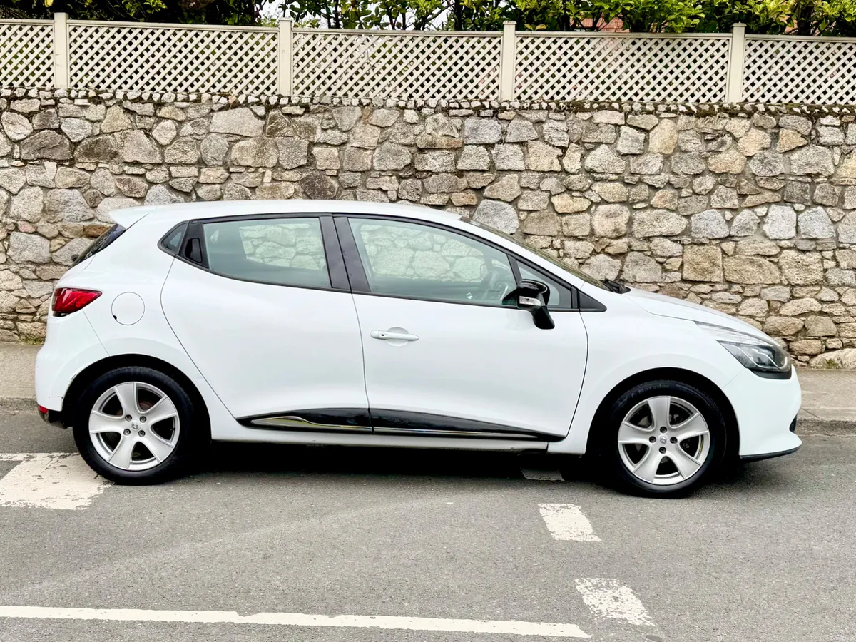 Renault Clio 2016!! 1.2ll DYNAMIQUE!!! - Image 4