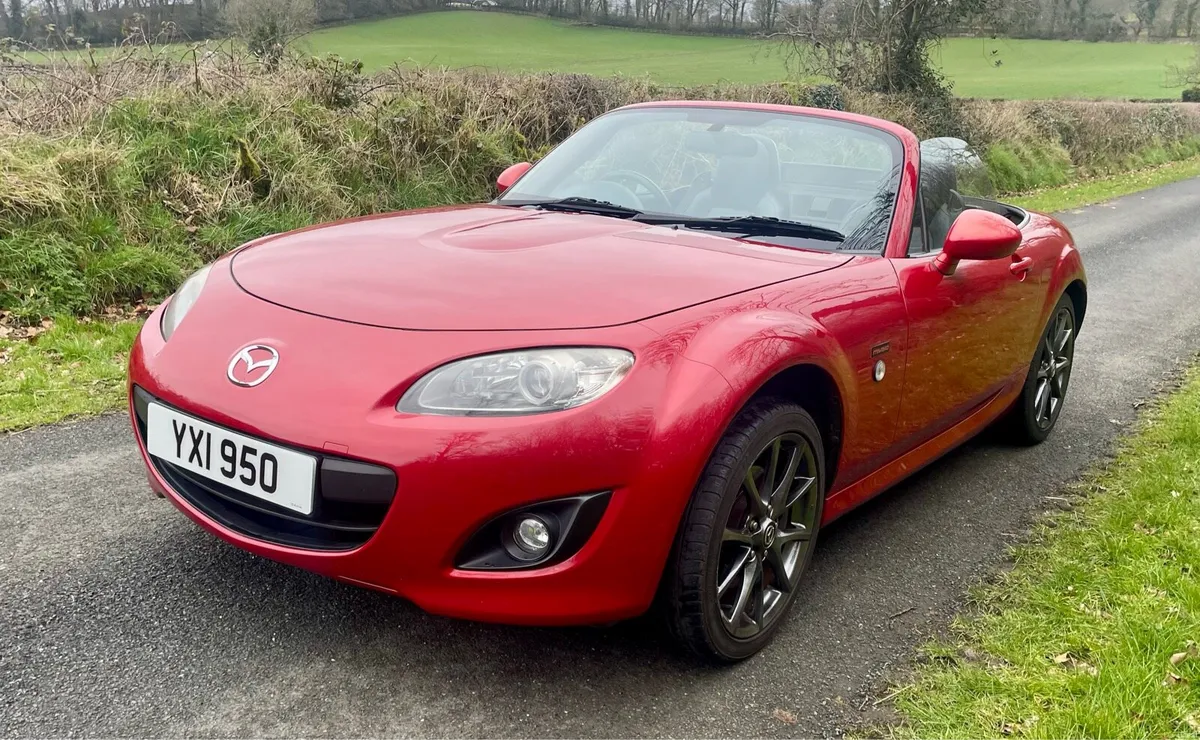 2011 Mazda MX5 1.8 Miyako velocity Red - Image 4