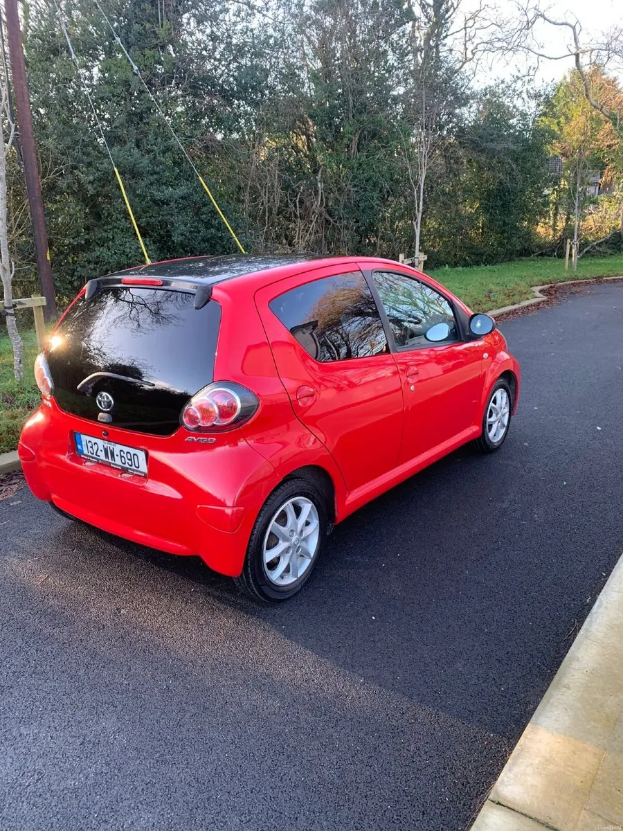 Toyota Aygo 2013 - Image 2