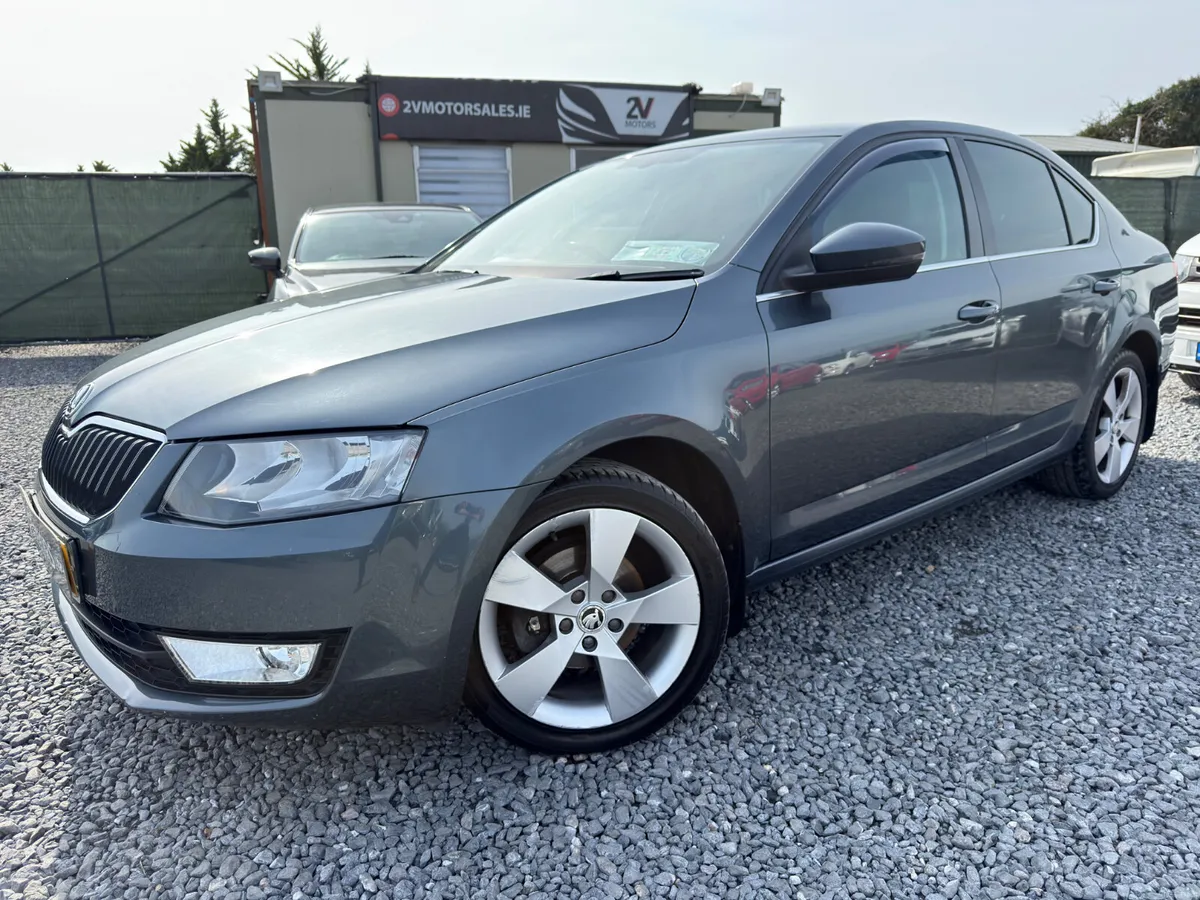 🔵 Skoda Octavia STYLE 1.6 TDI 110BHP 4DR 1 OWNER - Image 2