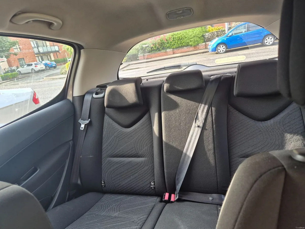 Peugeot 308 2010 - Image 3