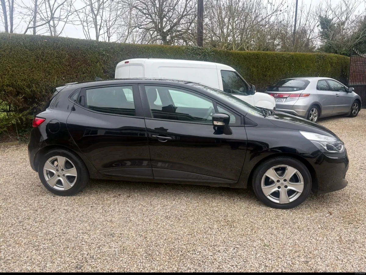 Renault Clio 2014, 1.2 petrol - Image 2