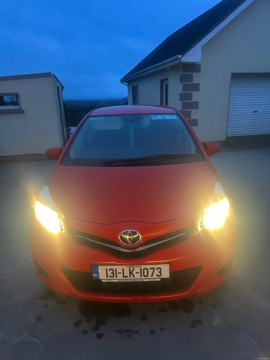 Toyota Yaris 2013 - Image 3
