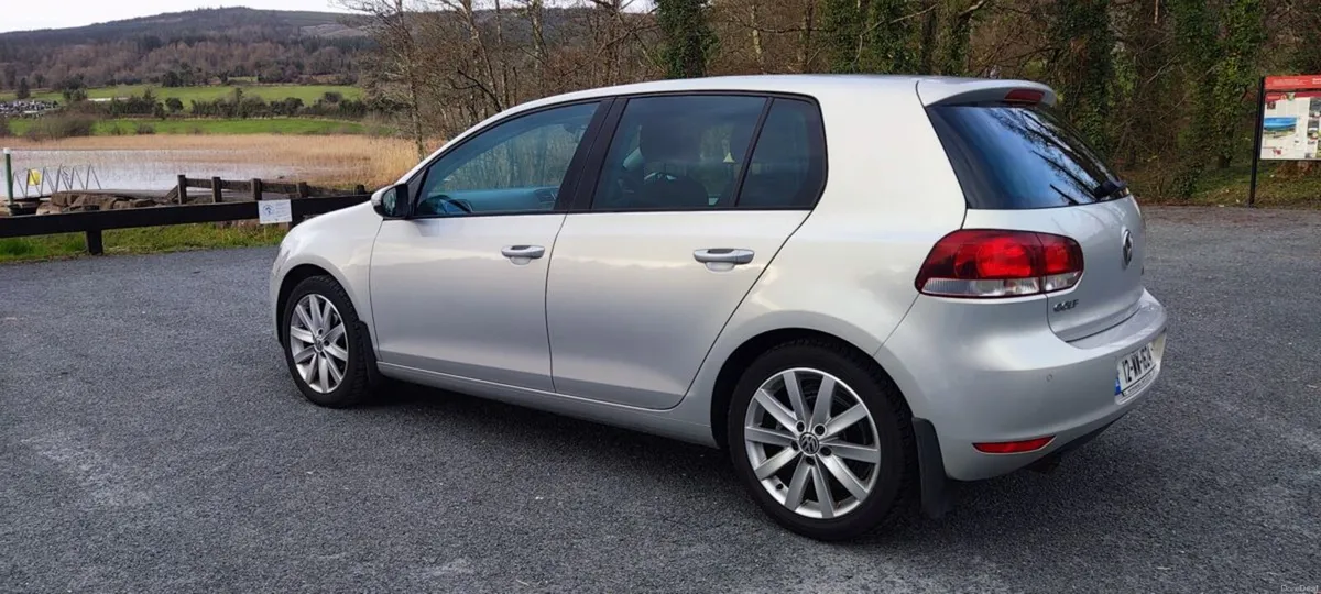 Volkswagen Golf Highline 1.2TSI M6F 105HP - Image 3