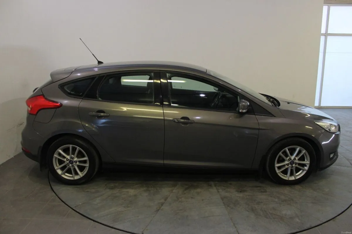 Ford Focus 1.6 TDCi 95PS Style - TENDER 10 - Image 3
