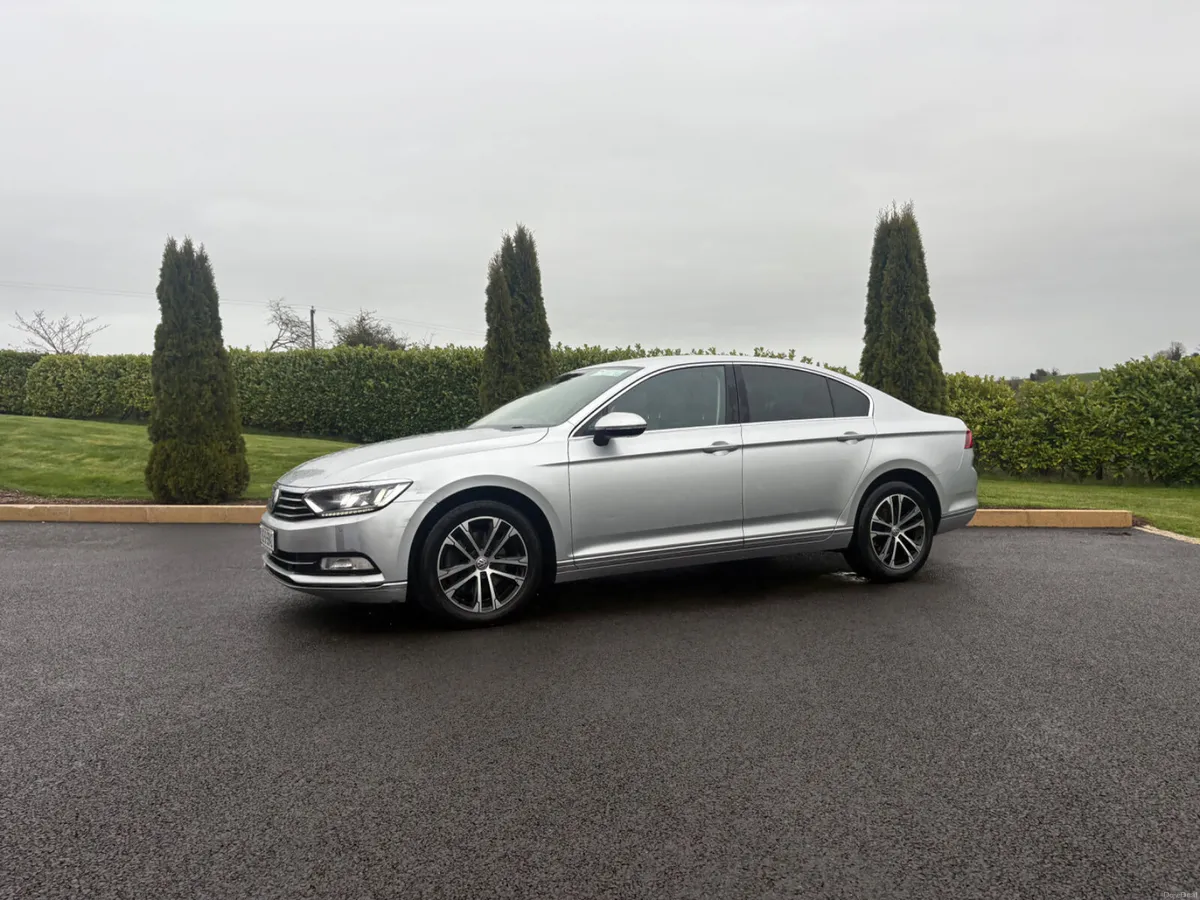 Volkswagen Passat 2018 - Image 3