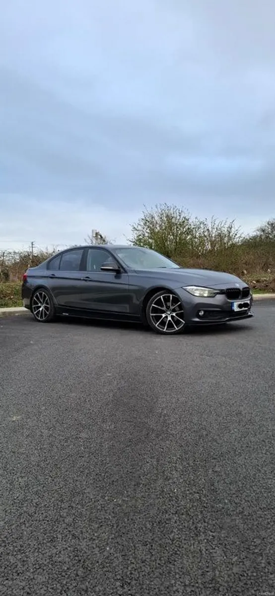 2016 BMW 3 Series - Image 1