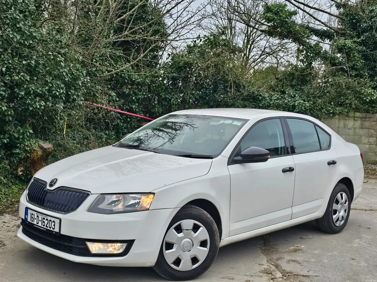 Skoda Octavia 2016 diesel nct&tax €5900 - Image 3