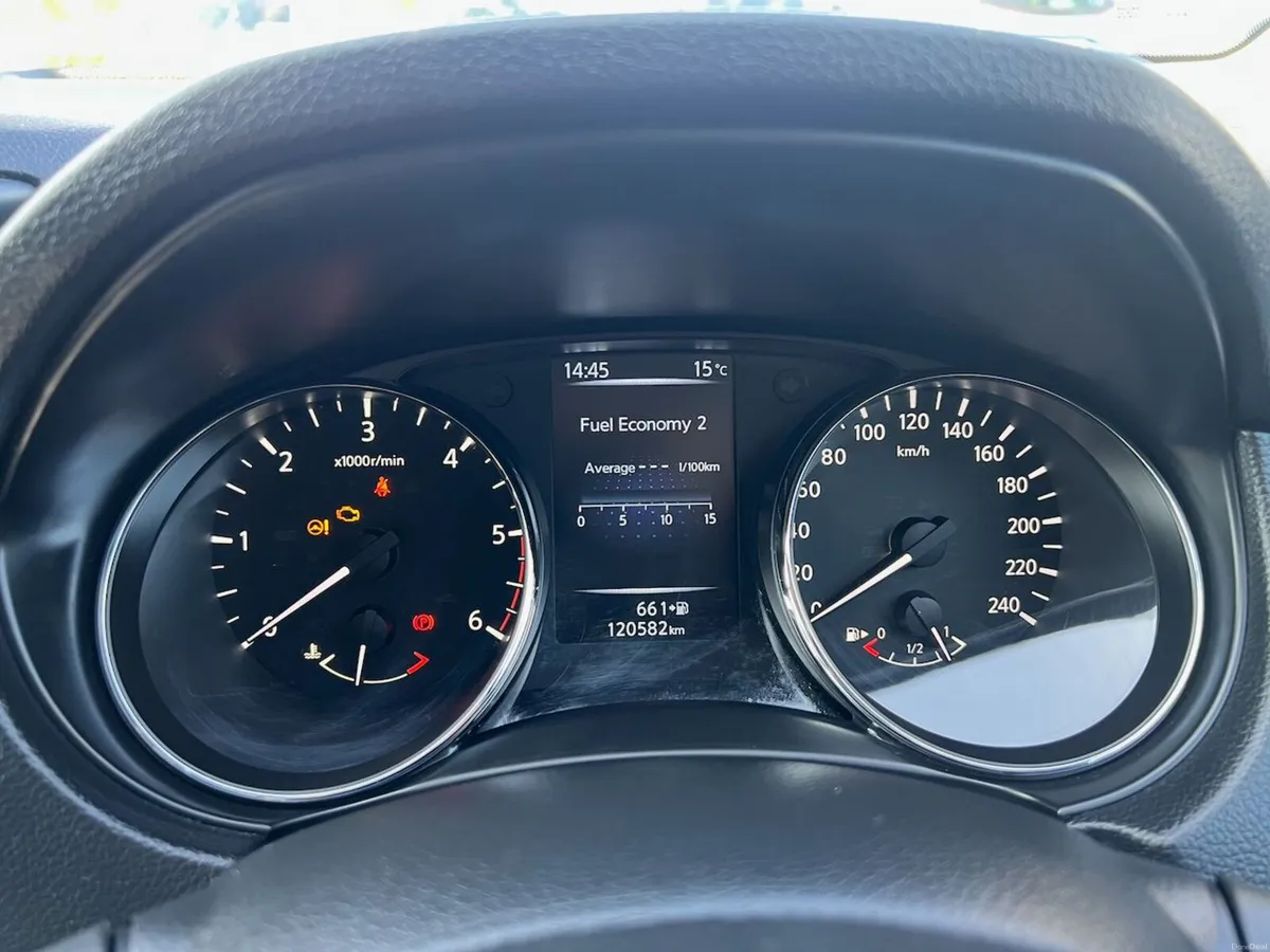 Nissan Qashqai 2014 - Image 2