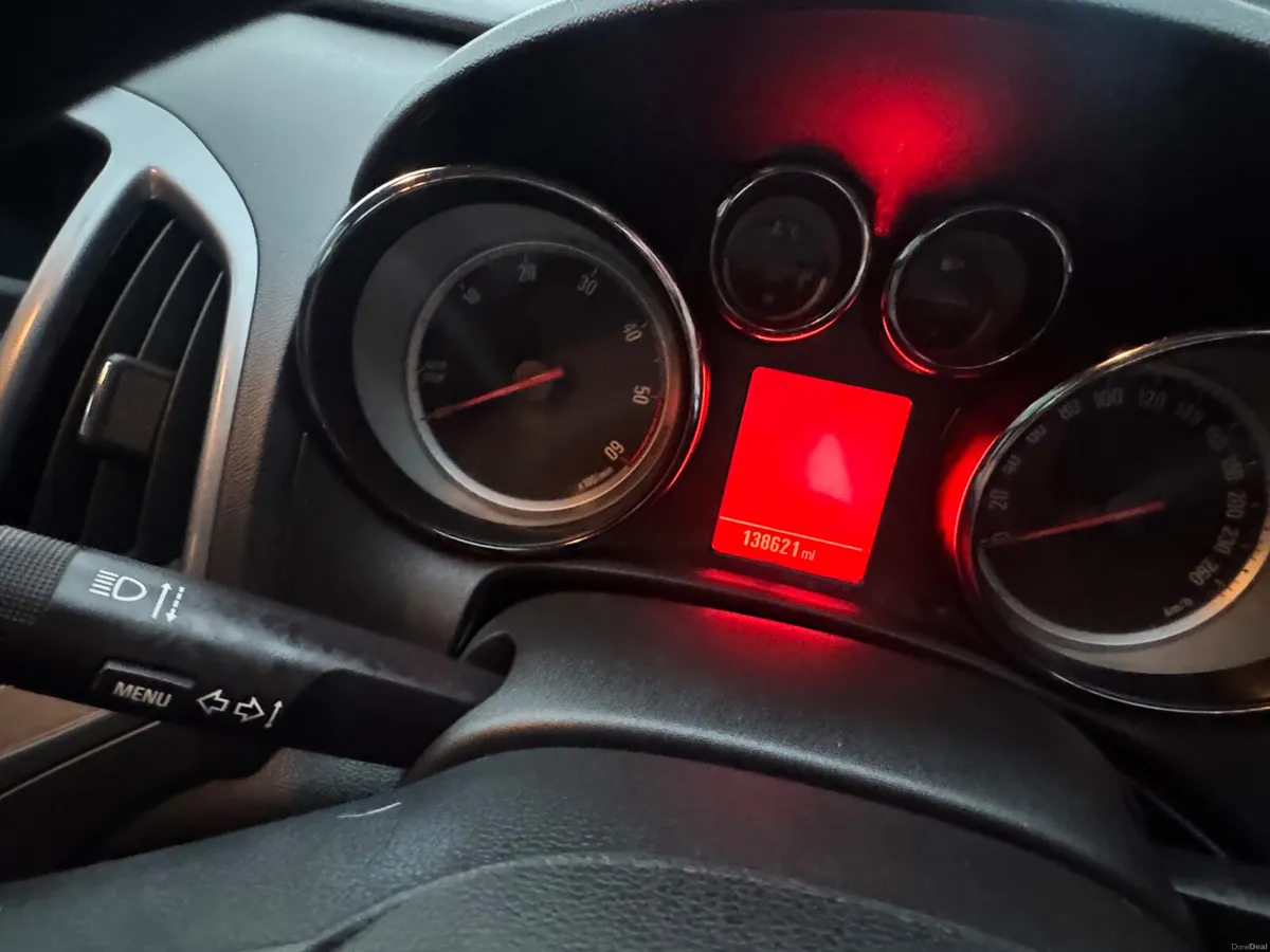 Opel Astra 2013 diesel 1.7 - Image 3