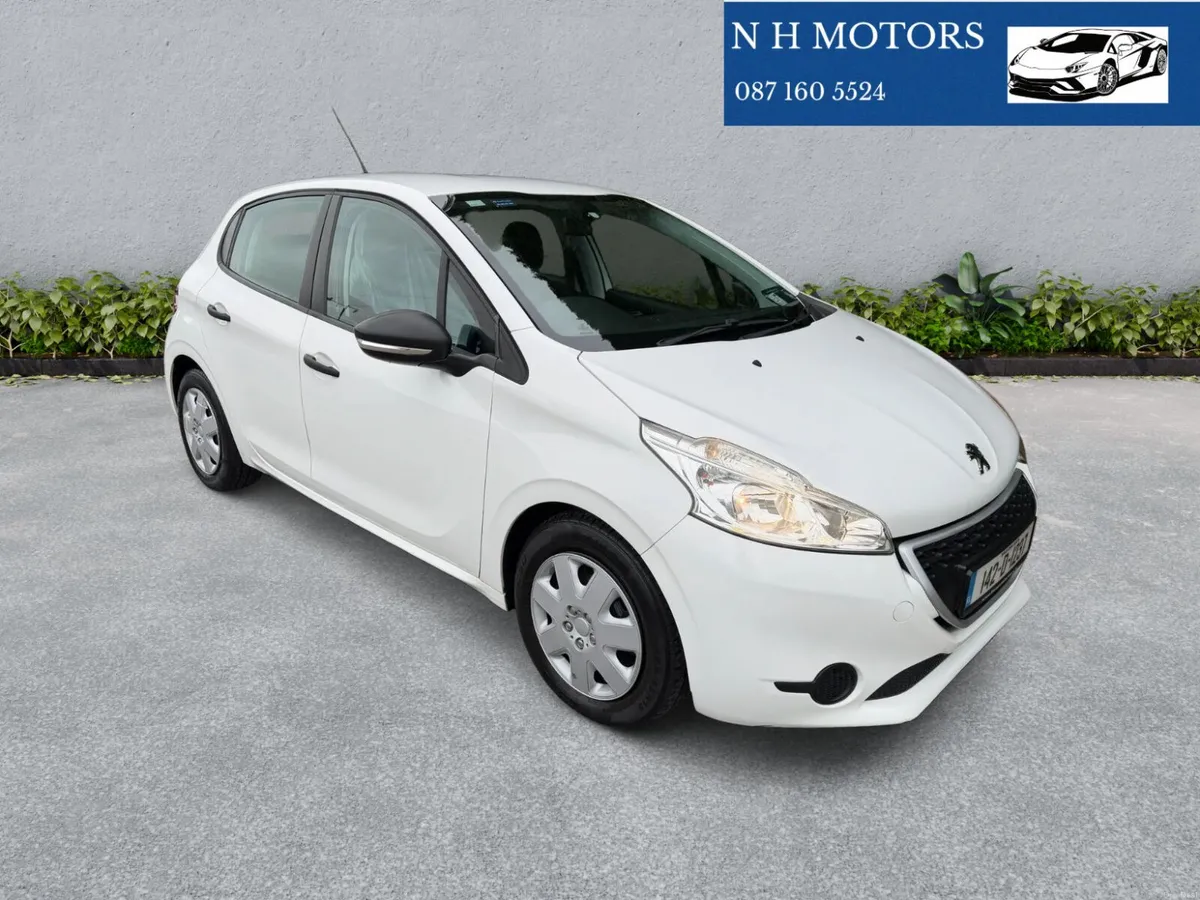 Peugeot 208 1.4 HDi 2014 ***REALLY LOW MILEAGE *** - Image 1