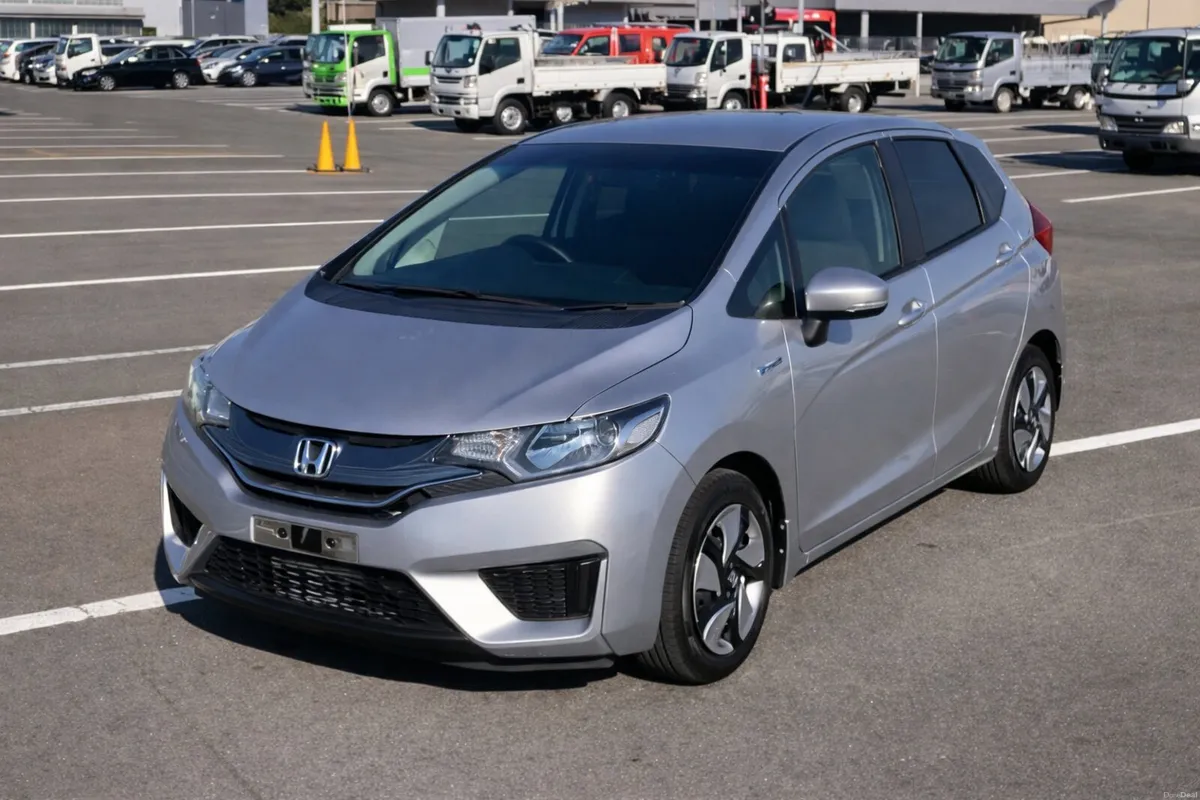 ❁ Coming Soon❁ HONDA FIT ❁ Hybrid ❁ Low Mileage ❁ - Image 2