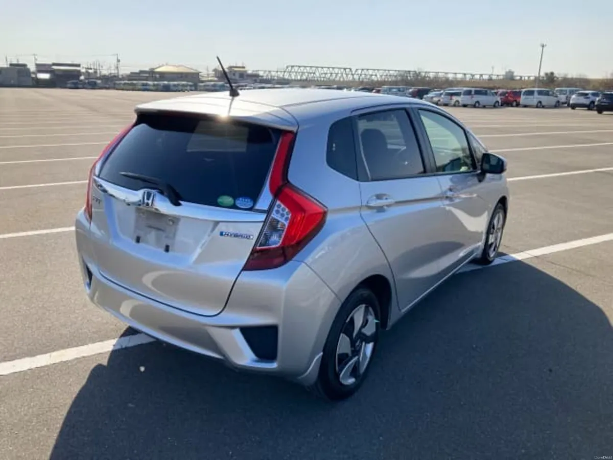 ❁ Coming Soon❁ HONDA FIT ❁ Hybrid ❁ Low Mileage ❁ - Image 4