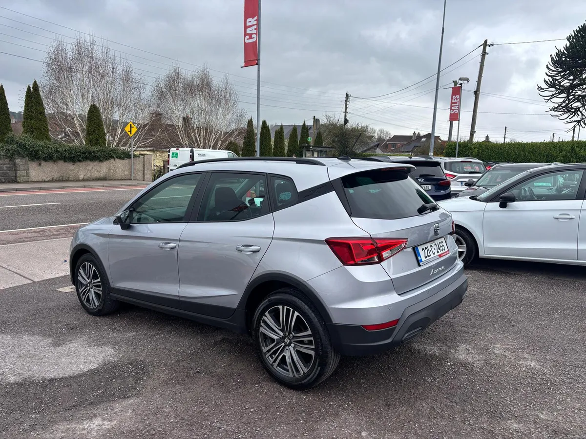 SEAT Arona 2022  PETROL   IMMACULATE - Image 4
