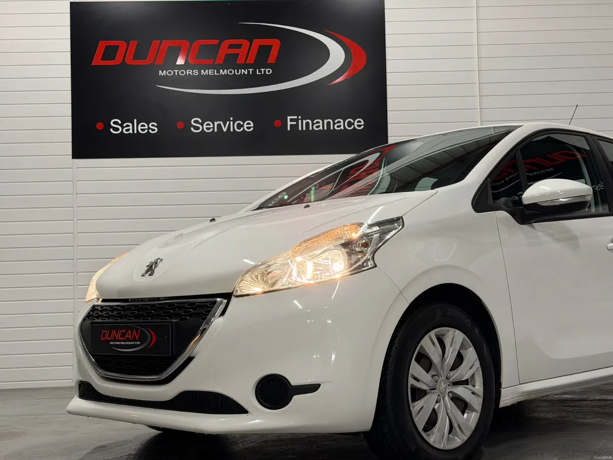 Peugeot 208 2014 vrt included in price - Image 4