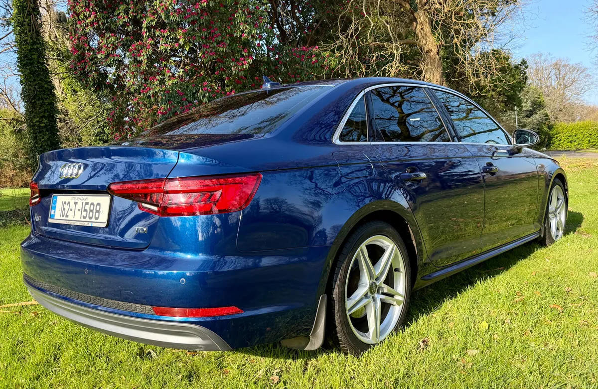 2016 Audi A4 2.0TDI S Line 6 Speed Manual - Image 3