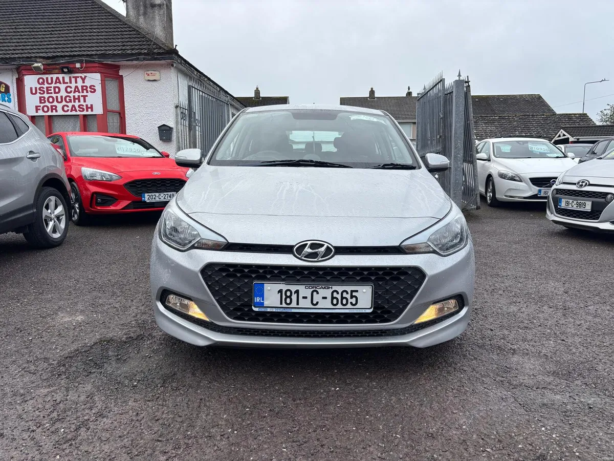 Hyundai i20 2018 PETROL  1  OWNER - Image 3