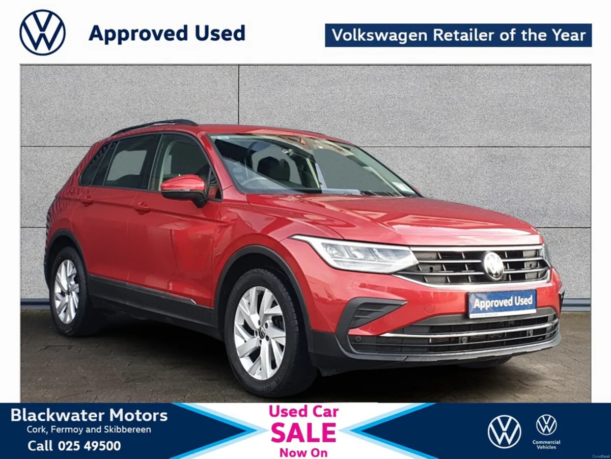Volkswagen Tiguan 2.0TDI 122BHP LIFE WITH REAR VIE - Image 1