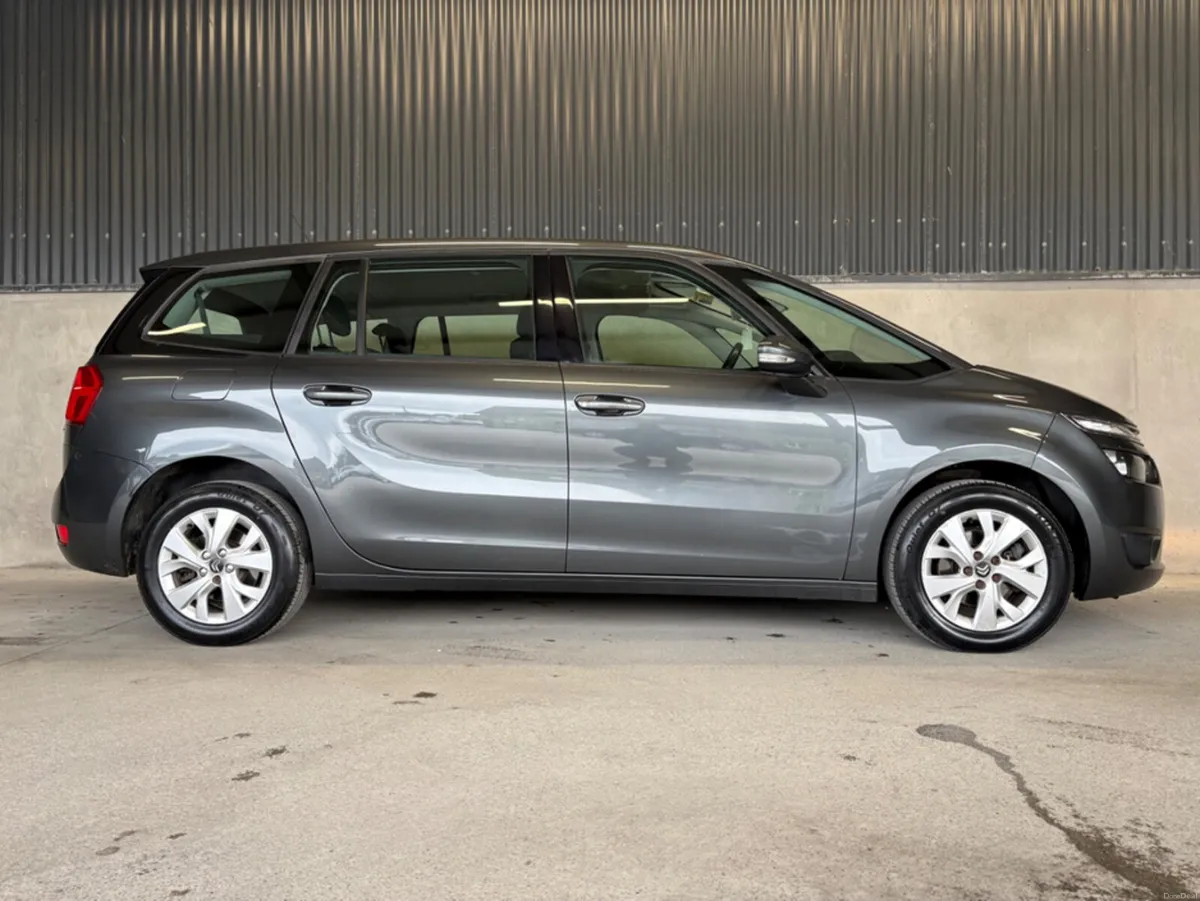Citroen Grand C4 Picasso 1.6 HDI 115BHP LOW KMS - Image 2
