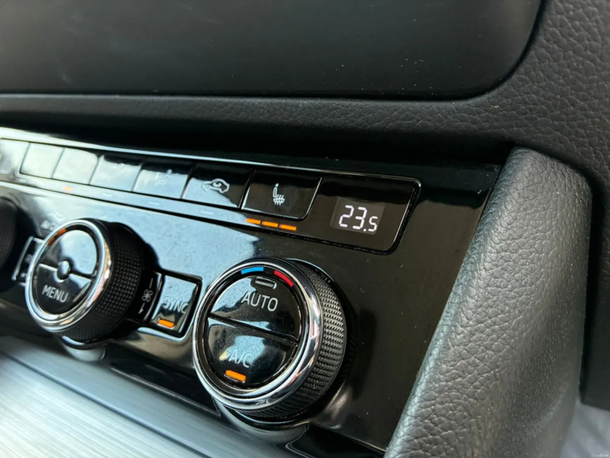 Skoda Superb AMBITION 2.0 TDI 150HP 5DR - Image 1