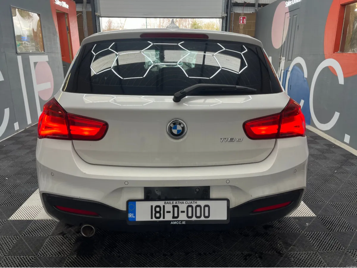 BMW 1-Series 2018BME 1180D M SPORT 2.0 AUTOMATIC / - Image 3