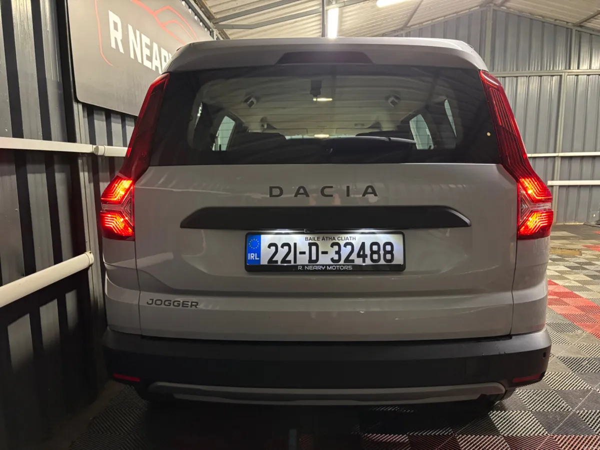 2022 221 Dacia Jogger 1.0 Petrol Manual - Image 2