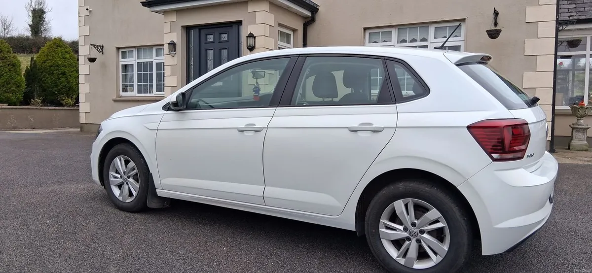 Volkswagen Polo 2019 - Image 2